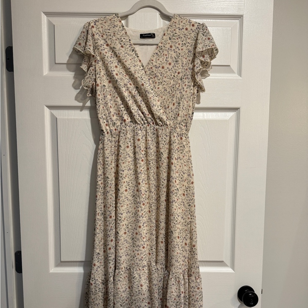 Floral Cream Maxi Dress
